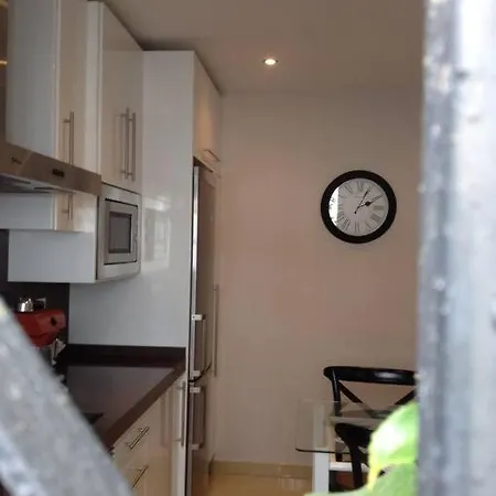 Magnífica casa a 200 mts de la Playa Puerto Colón de Membrillo Suites Apartamento