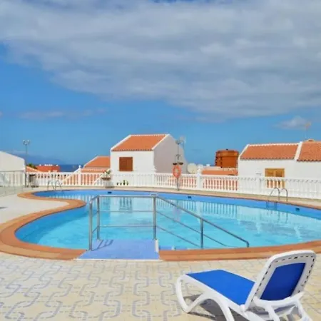 Puerto Colon Membrillosuites Collection アデヘ